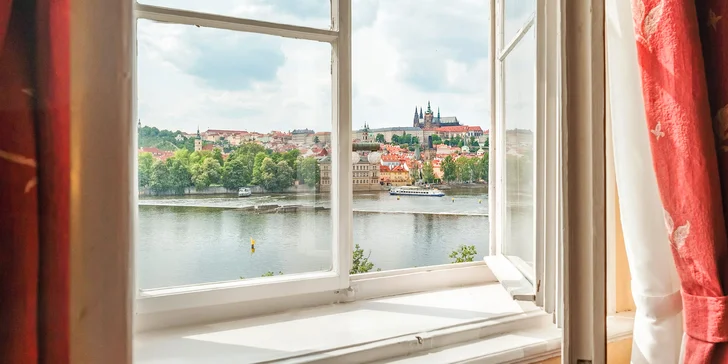 Pobyt v historickom centre Prahy: elegantný hotel, bohaté raňajky a plavba po Vltave