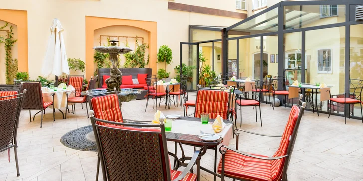 Pobyt v historickom centre Prahy: elegantný hotel, bohaté raňajky a plavba po Vltave