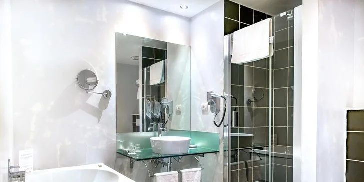Pobyt v historickom centre Prahy: elegantný hotel, bohaté raňajky a plavba po Vltave