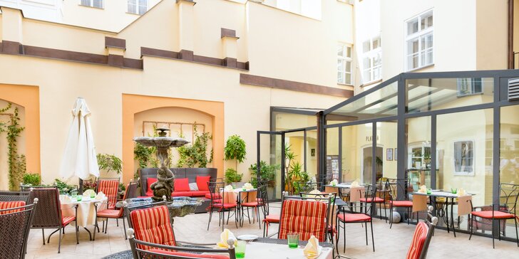 Pobyt v historickom centre Prahy: elegantný hotel, bohaté raňajky a plavba po Vltave