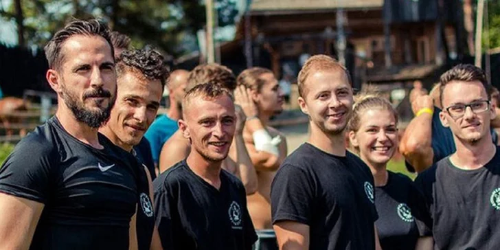 Zúčastnite sa na jedinečnom prekážkovom preteku THE RACE!