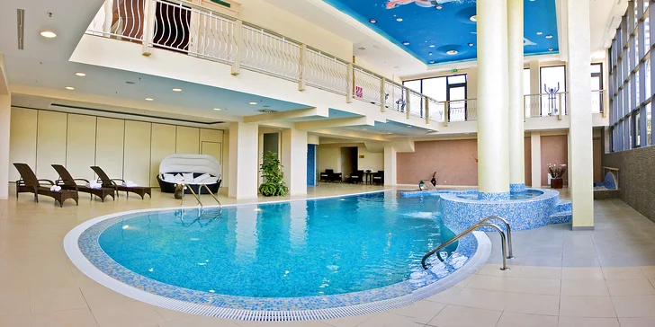 Luxusný hotel v slnečnej Dalmácii s polpenziou a neobmedzeným vstupom do wellness