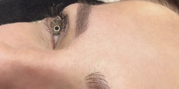 Získajte dokonalé obočie vďaka kombinovanej technike microbladingu a shadingu