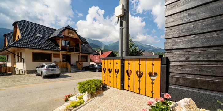 Zrekonštruovaná drevenica pre rodinu či partiu v srdci malebného Ždiaru