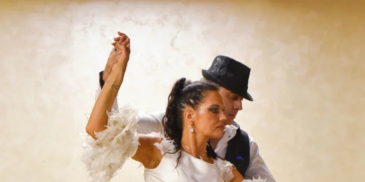 Predsvadobný tanečný kurz s na mieru ušitou choreografiou v latino štýle