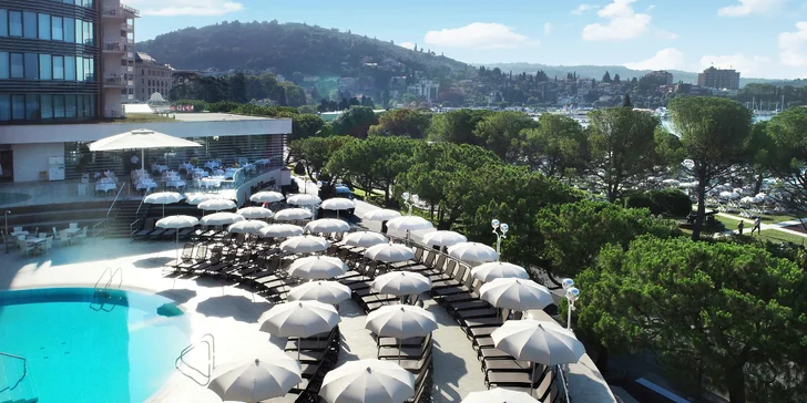 Vo dvojici alebo s rodinou do Slovinska: 4* hotel blízko mora, polpenzia a bazény