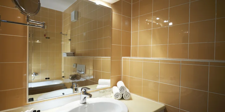 Vo dvojici alebo s rodinou do Slovinska: 4* hotel blízko mora, polpenzia a bazény