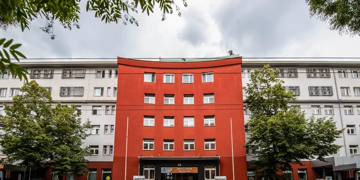 Precízna dentálna hygiena s pieskovaním pre 1 alebo 2 osoby