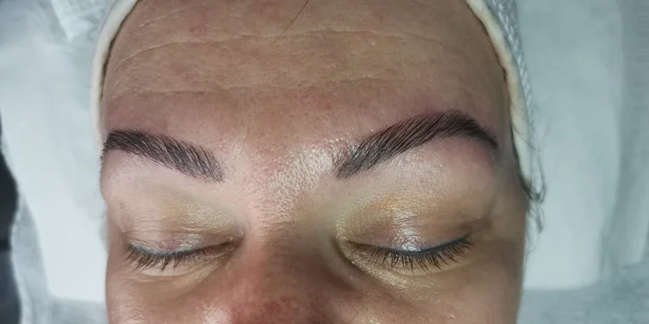 3D microblading, púdrová metóda, kombinovaná metóda či laminácia pre vaše dokonalé obočie
