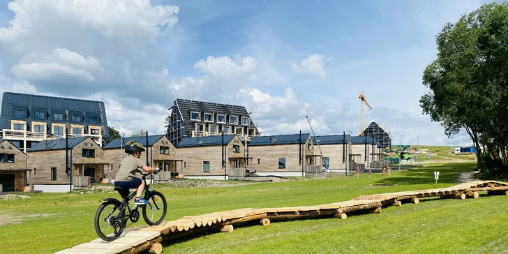 Luxusná dovolenka v novom apartmánovom rezorte s wellness, KIDS zónou a unikátnym 3D bludiskom