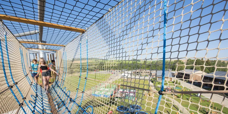 Deň plný zábavy vo FUN CENTRE na Liptove: 3D Bludisko, lezecká stena, trampolíny, bikepark, kids zóna