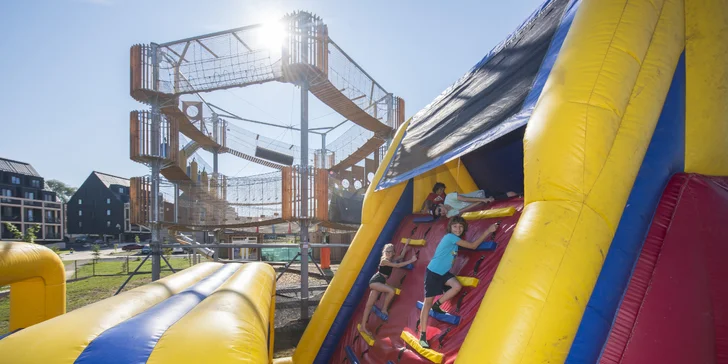 Deň plný zábavy vo FUN CENTRE na Liptove: 3D Bludisko, lezecká stena, trampolíny, bikepark, kids zóna