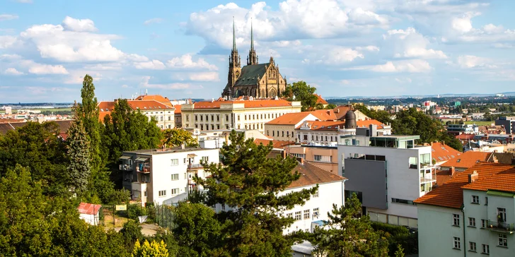 Na dosah obľúbených brnenských podnikov a atrakcií: penzión v centre mesta s raňajkami až do izby