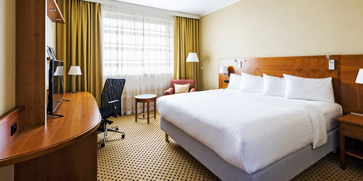 Ubytovanie v hoteli Marriott na letisku Václava Havla s raňajkami či polopenziou