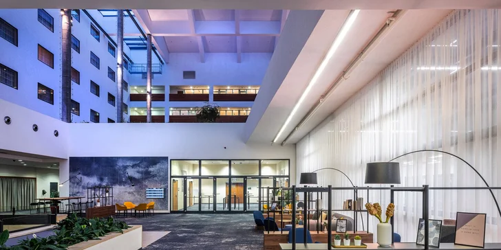 Ubytovanie v hoteli Marriott na letisku Václava Havla s raňajkami či polopenziou
