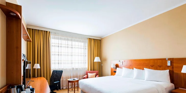 Ubytovanie v hoteli Marriott na letisku Václava Havla s raňajkami či polopenziou