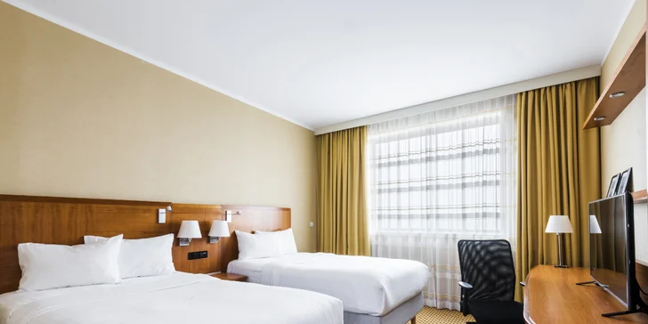 Ubytovanie v hoteli Marriott na letisku Václava Havla s raňajkami či polopenziou