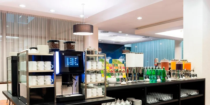 Ubytovanie v hoteli Marriott na letisku Václava Havla s raňajkami či polopenziou