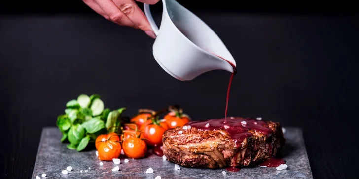 Ubytovanie v hoteli Marriott na letisku Václava Havla s raňajkami či polopenziou