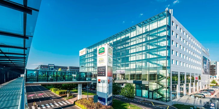Ubytovanie v hoteli Marriott na letisku Václava Havla s raňajkami či polopenziou