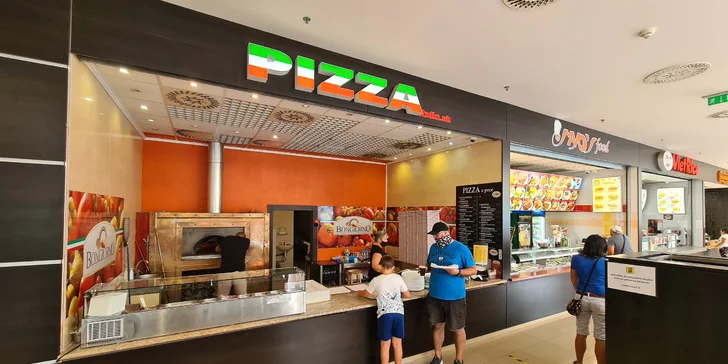 Celá pizza podla vášho výberu v Bongiorno Pizza Italia