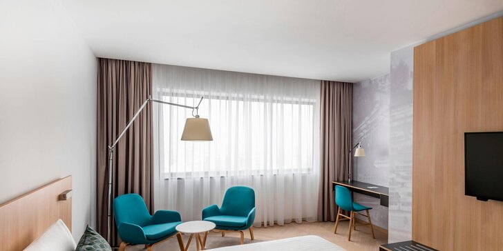 Moderný hotel siete Marriott v Brne: polpenzia, parkovanie, neskorý check-out a dieťa do 5,9 rokov zdarma