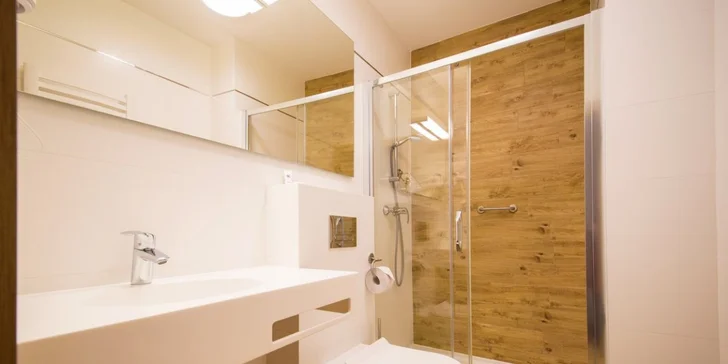 Wellness pobyt v obklopení hôr: raňajky alebo polpenzia a variant aj so vstupom do aquaparku Termy Bukovina