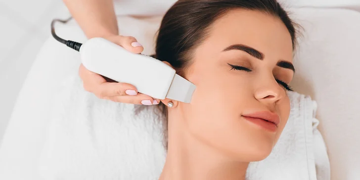 Hĺbkové čistenie a dermabrázia pleti, hydralifting, LED terapia alebo Casmara ošetrenie "7 krokov ku krásnej pleti"