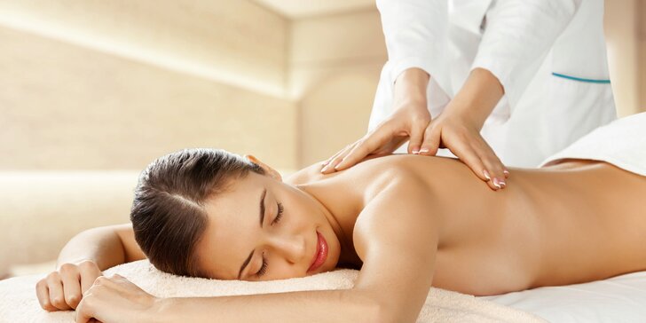 Klasická, relaxačná, medová, ručná lymfatická či myofasciálna masáž