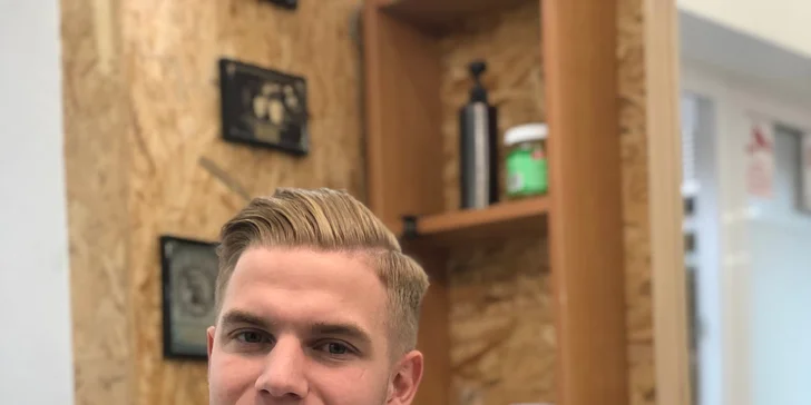 Štýlový strih, čistenie pleti a úprava brady aj obočia v Barber family