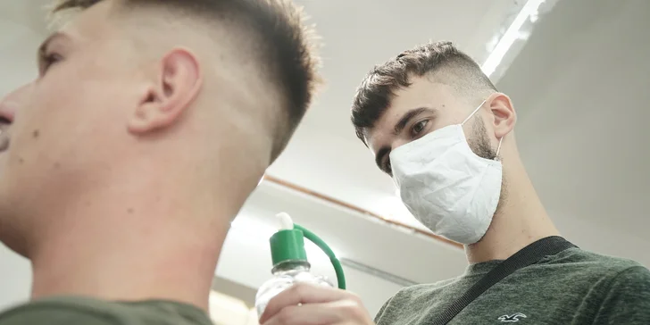 Štýlový strih, čistenie pleti a úprava brady aj obočia v Barber family