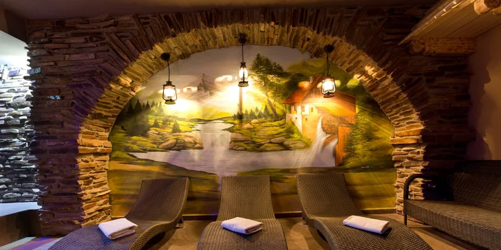 Vstup do Zbojníckeho SPA & WELLNESS s pivným kúpeľom alebo večerou pre 2 osoby