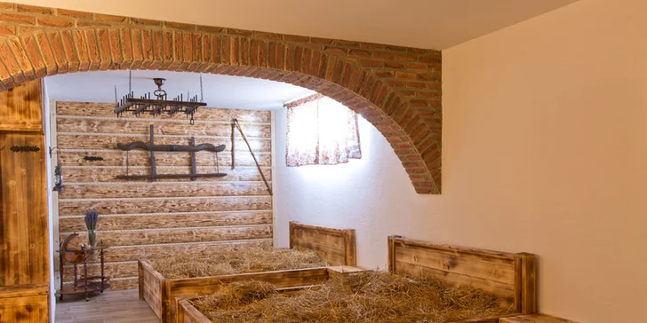 Vstup do Zbojníckeho SPA & WELLNESS s pivným kúpeľom alebo večerou pre 2 osoby