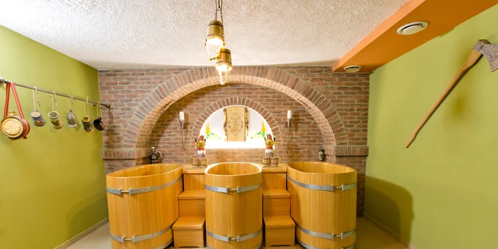Vstup do Zbojníckeho SPA & WELLNESS s pivným kúpeľom alebo večerou pre 2 osoby