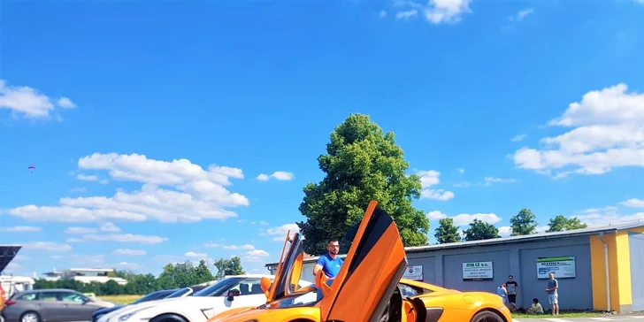 Zážitok vo Ferrari, Lamborghini, McLarene a Porsche.