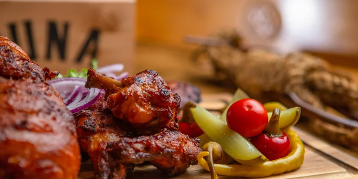Pečené mäsové špeciality v DUNA Pub & Restaurant
