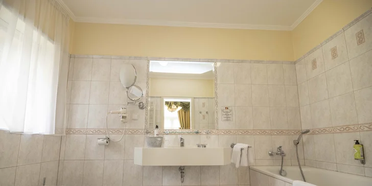 Wellness pobyt s polpenziou: 4* hotel v Karlových Varoch