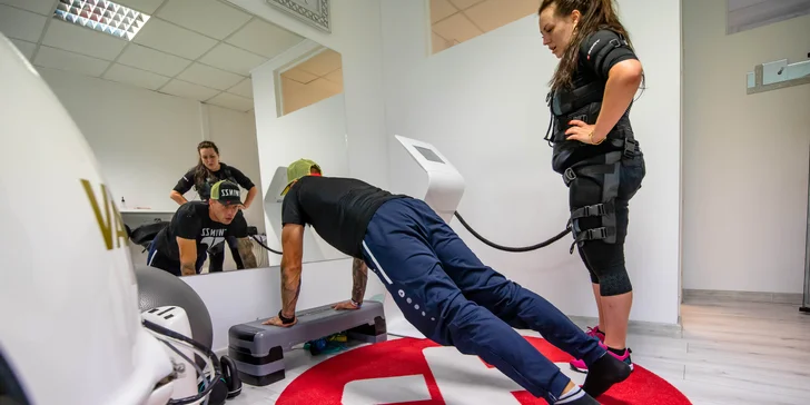 Vyskúšajte prístrojové cvičenia Vacushape V4 INFRA, Vacubike či XBODY fitness