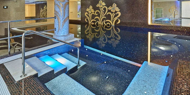 4* hotel iba 2 minúty od kolonády: raňajky alebo polpenzia, neobmedzený vstup do wellness a procedúry