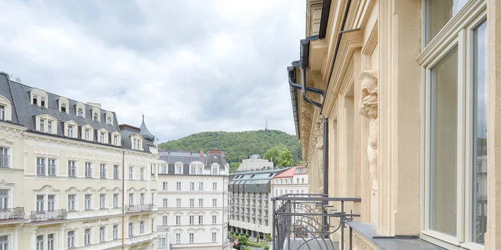 4* hotel iba 2 minúty od kolonády: raňajky alebo polpenzia, neobmedzený vstup do wellness a procedúry