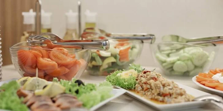 4* hotel iba 2 minúty od kolonády: raňajky alebo polpenzia, neobmedzený vstup do wellness a procedúry