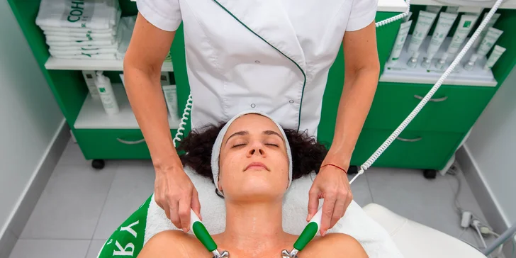 Spevnená a zrelaxovaná pleť s komplexným či lymfodrenážnym kozmetickým ošetrením tváre