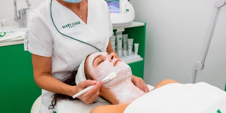 Spevnená a zrelaxovaná pleť s komplexným či lymfodrenážnym kozmetickým ošetrením tváre