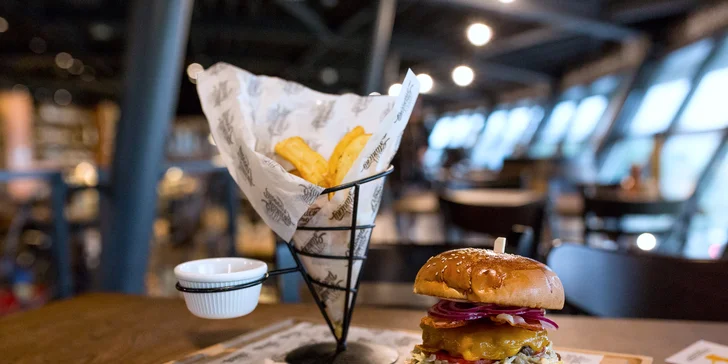 NOVINKA! Smoked burger zaúdený jemným dymom z ovocného dreva
