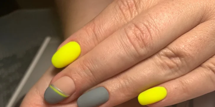 Gél lak, japonská alebo wellness manikúra v salóne Beauty Best