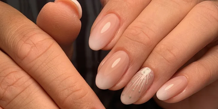 Gél lak, japonská alebo wellness manikúra v salóne Beauty Best