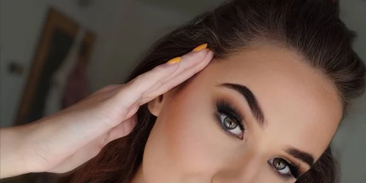 Úprava obočia, lash lifting či mini kurz líčenia s vizážistkou