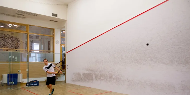 10-vstupová permanentka na squash alebo stolný tenis pre dve osoby