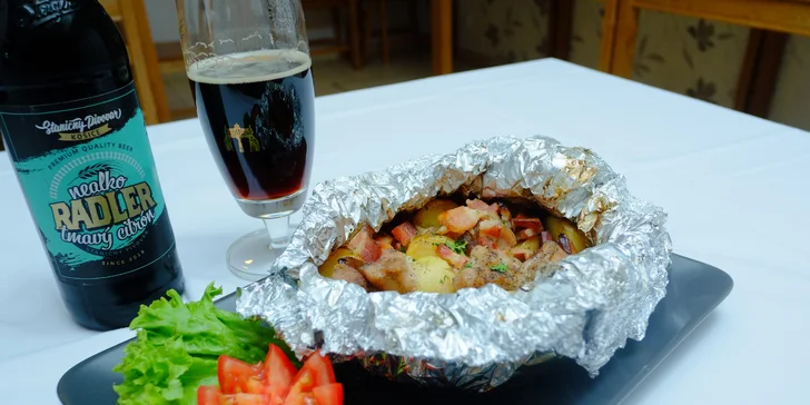 Kurací steak, bravčová živánska, stroganov z panenky alebo losos