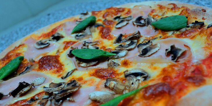 Donáška pizze podľa vlastného výberu z piatich druhov